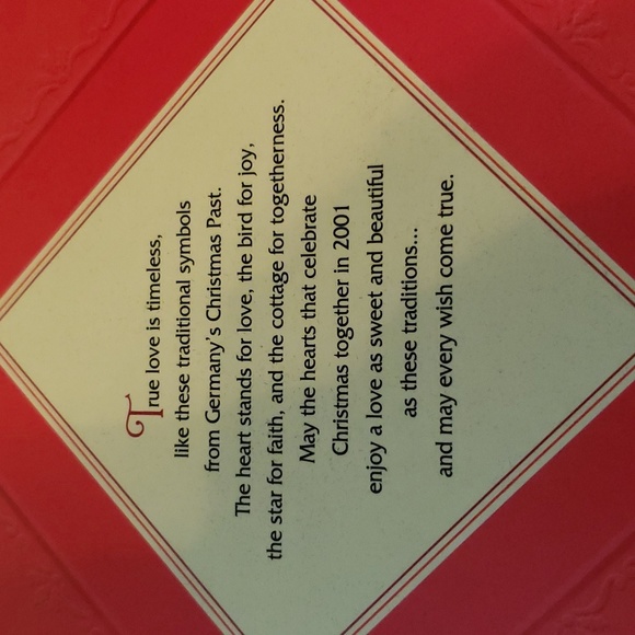 Hallmark Christmas Porcelain 2001 ornaments set of 4 - Picture 11 of 12